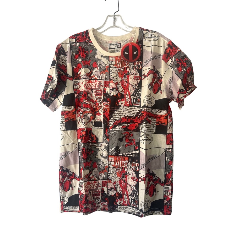 Marvel Deadpool All‎  Comic Book Over Print T-Shirts Men's Small